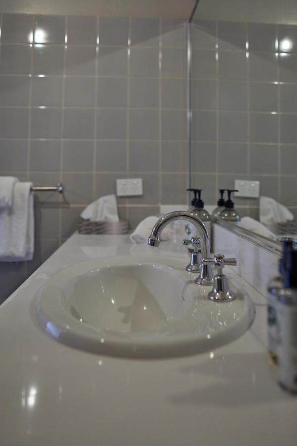 Eltham Hotel Nsw Buitenkant foto